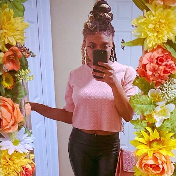 Pink Forever 21 crop top - Picture 4 of 5